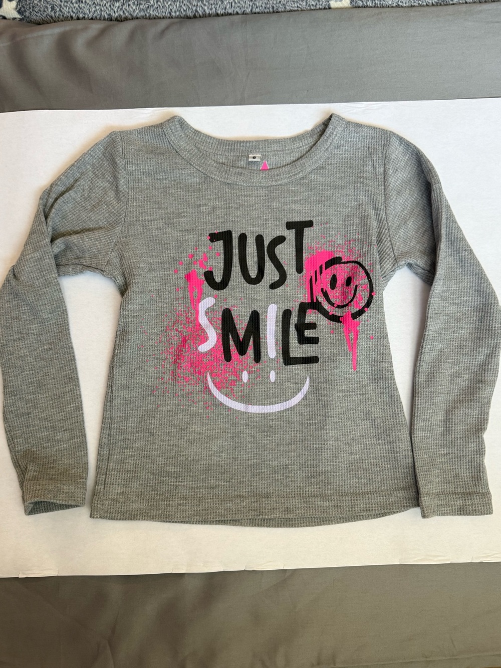 Girls' Hannah Sky Gray graffiti Long-Sleeve 'Just Smile' Waffle Graphic Tee